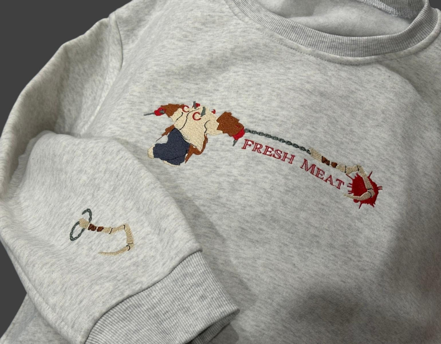 Hook crewneck with sleeve detail